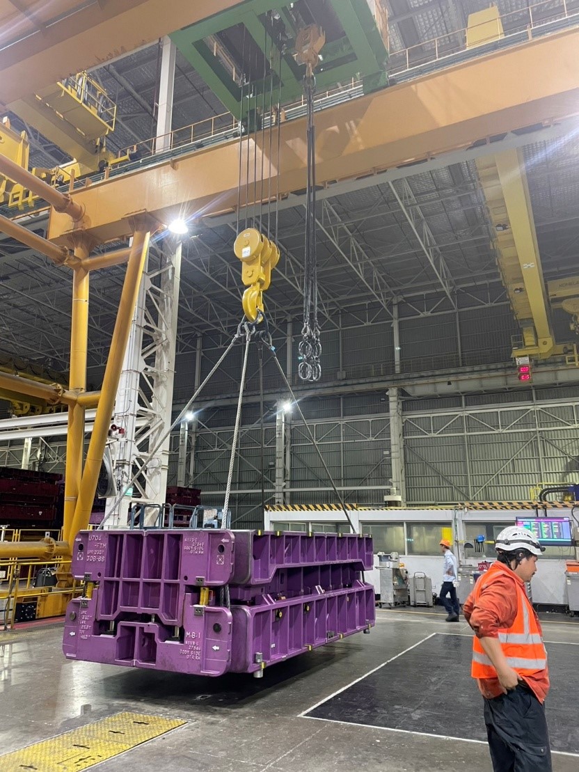Change Wheel Stahl Crane Img
